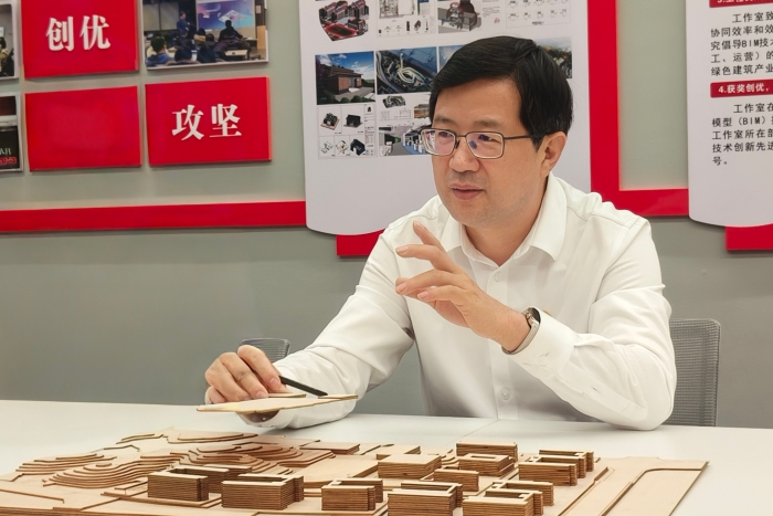 星空综合全站“天下劳模”黄晓冬：匠心织就修建设想的“数字经纬”(图2)